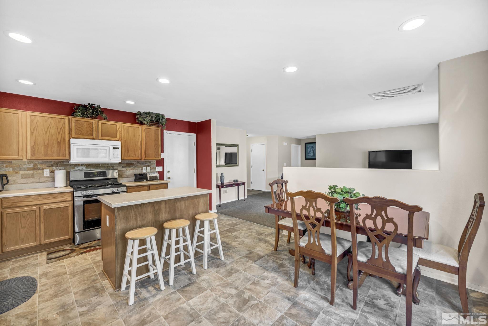 7430 Tallgrass Drive Reno, NV 89506 - Photo 11 of 36 Photo 12