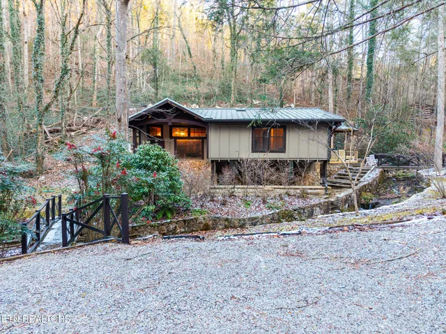 $675,000 | 259 Black Mash Hollow Road, Townsend, TN 37882