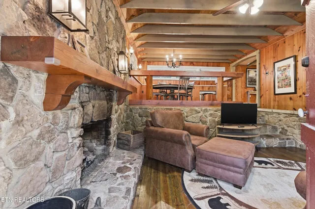 $675,000 | 259 Black Mash Hollow Road, Townsend, TN 37882