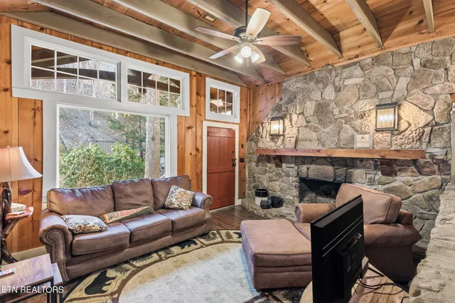 $675,000 | 259 Black Mash Hollow Road, Townsend, TN 37882