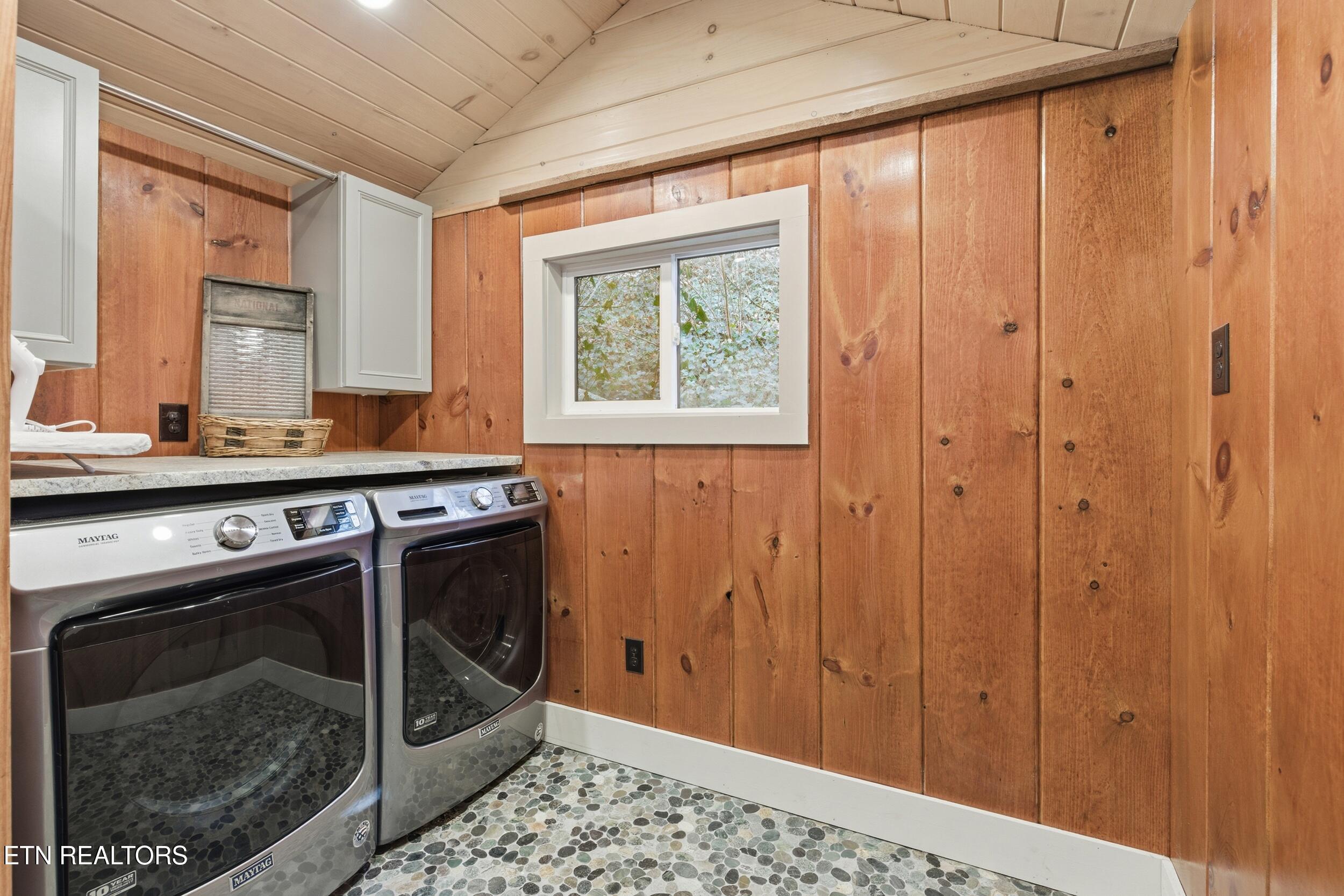 259 Black Mash Hollow Road Townsend, TN 37882 - Photo 32 of 45 knoxview_259_black_mash_hollow_rd_0053