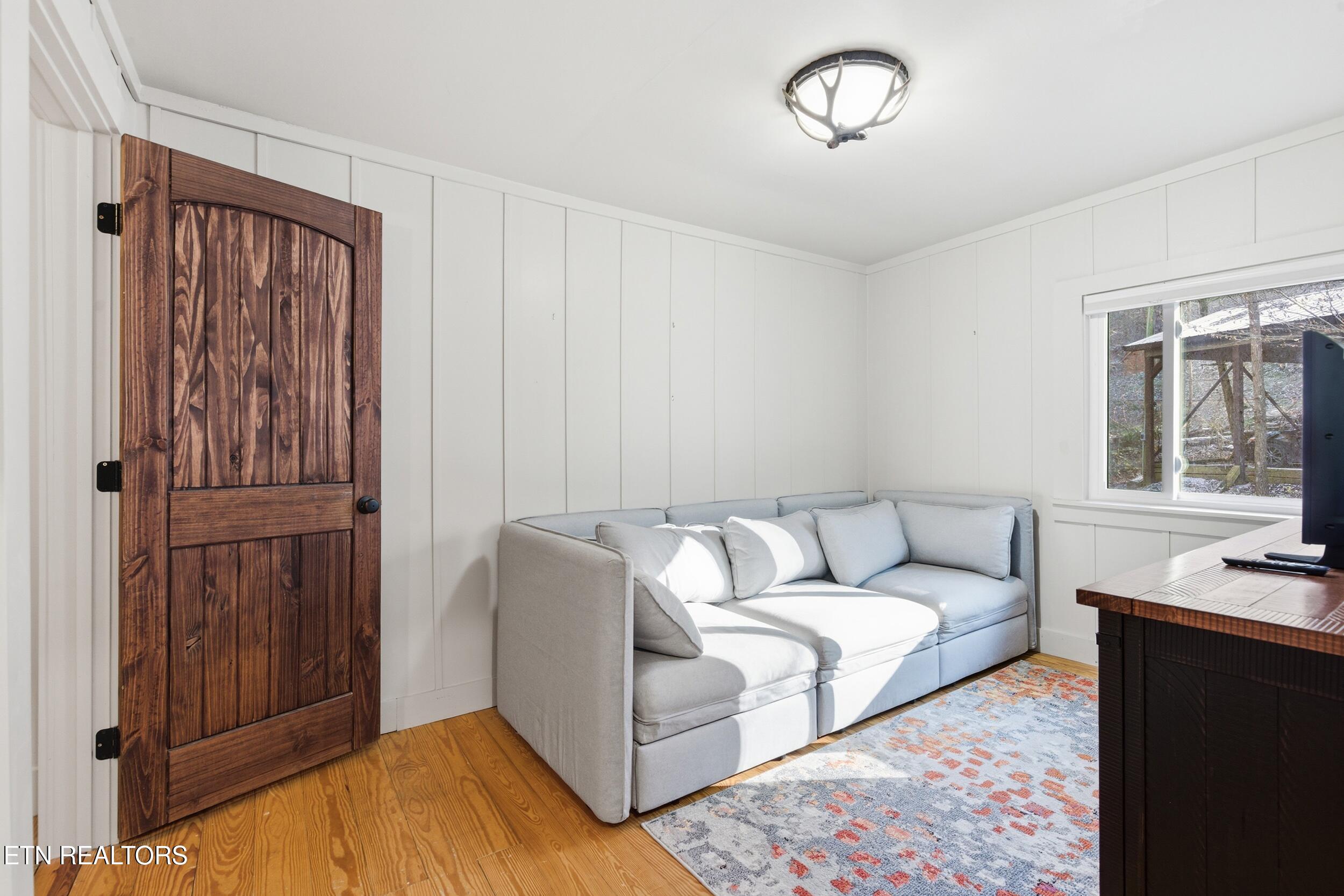 259 Black Mash Hollow Road Townsend, TN 37882 - Photo 34 of 45 knoxview_259_black_mash_hollow_rd_0059