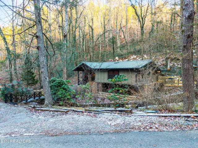 $675,000 | 259 Black Mash Hollow Road, Townsend, TN 37882