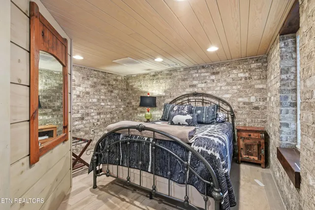 $675,000 | 259 Black Mash Hollow Road, Townsend, TN 37882