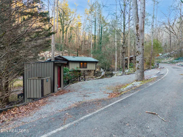 $675,000 | 259 Black Mash Hollow Road, Townsend, TN 37882