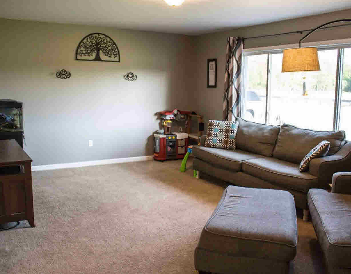 11612 Birch Run Road Birch Run, MI 48415 - Photo 5 of 33 21297050-4.JPG