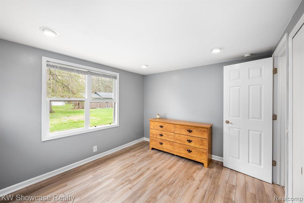 18070 Savage Road Belleville, MI 48111 - Photo 12 of 24