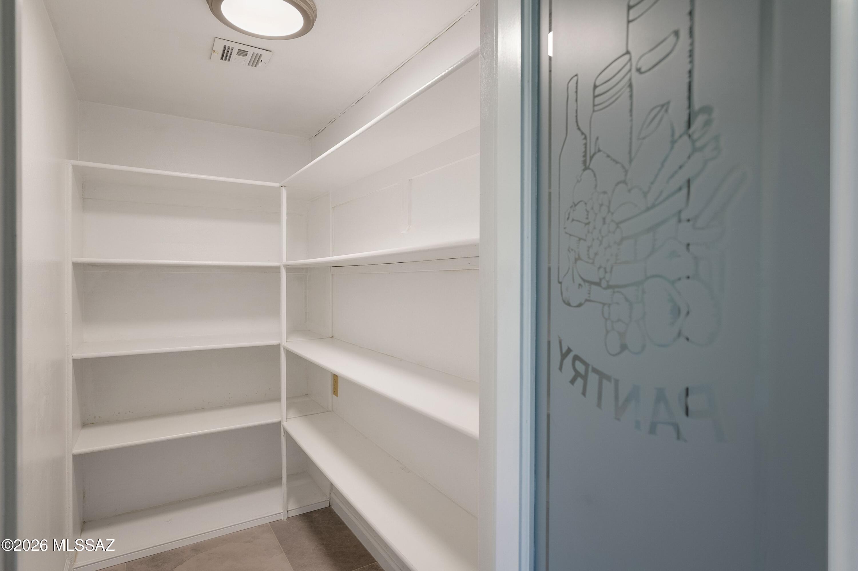 2702 West Magee Road Tucson, AZ 85742 - Photo 20 of 51 Walk In Pantry