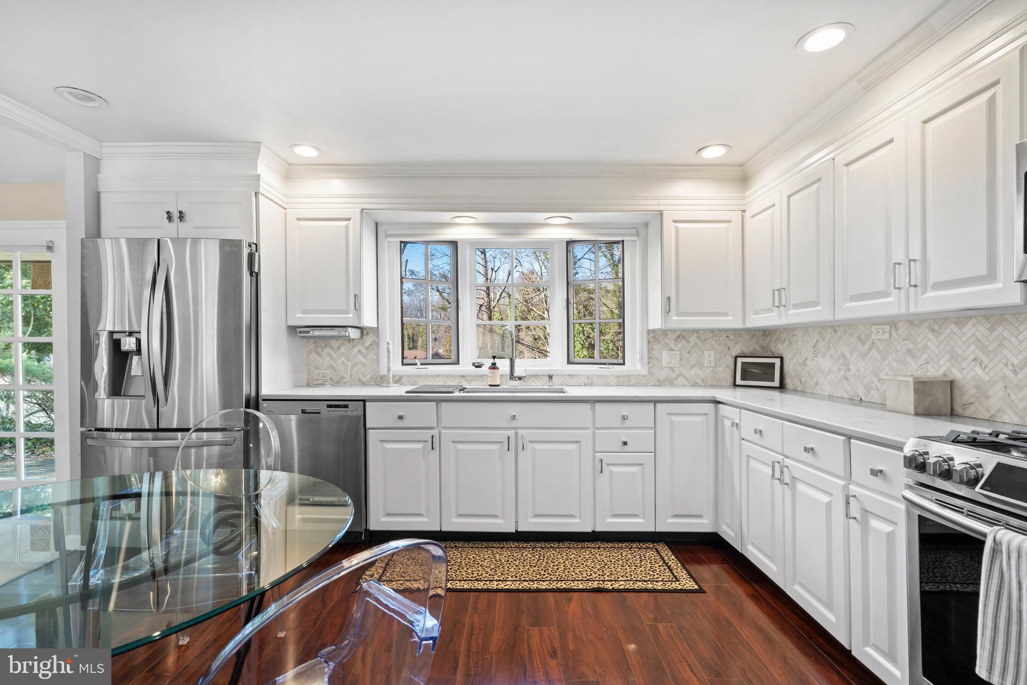 1064 Irvin Road Huntingdon Valley, PA 19006 - Photo 12 of 38