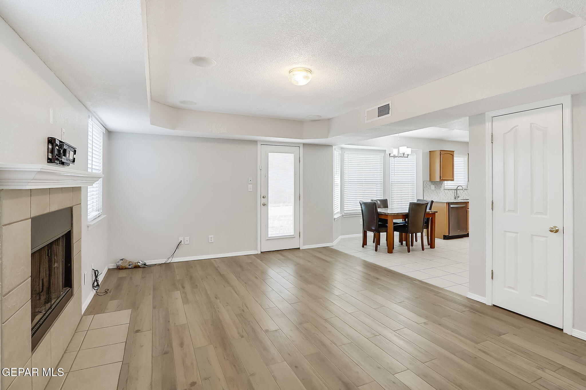 601 Kearney Way El Paso, TX 79928 - Photo 20 of 46 15-web-or-mls-IMG_8275