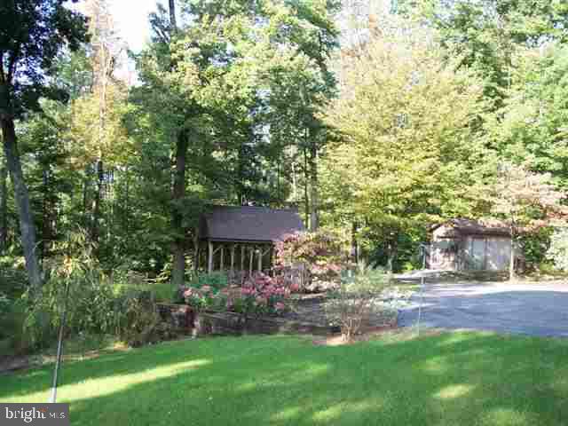 445 Ponderosa Road Carlisle, PA 17015 - Photo 6 of 12 Gallery Image 6