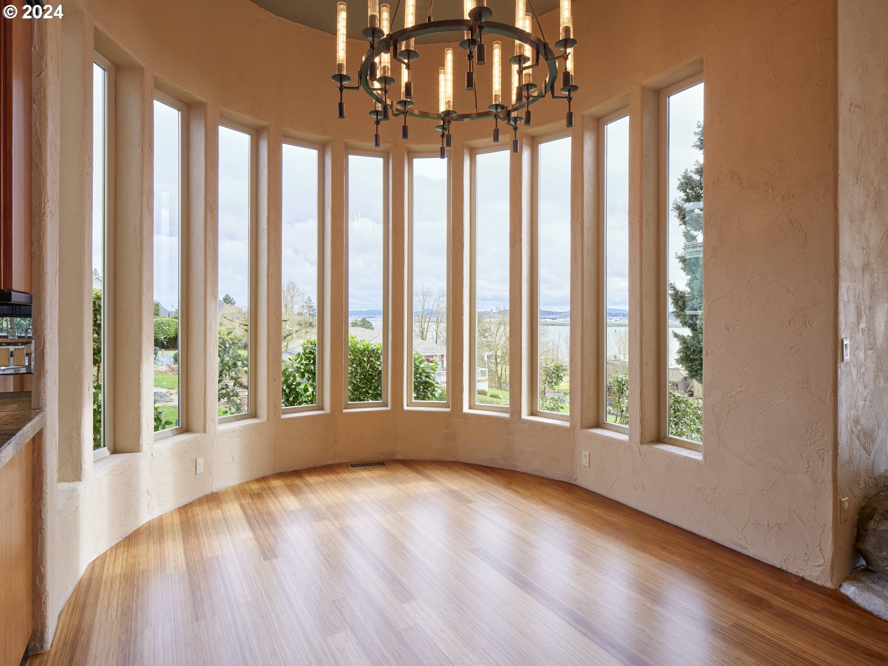 6019 Southeast Riverside Drive Vancouver, WA 98661 - Photo 12 of 48 Dining Area