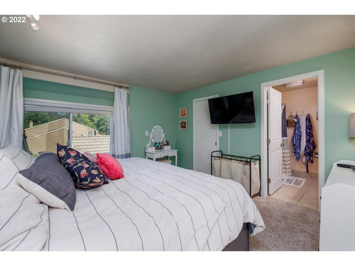 7835 Southwest Raintree Drive Beaverton, OR 97008 - Photo 12 of 24 Gallery Image 12