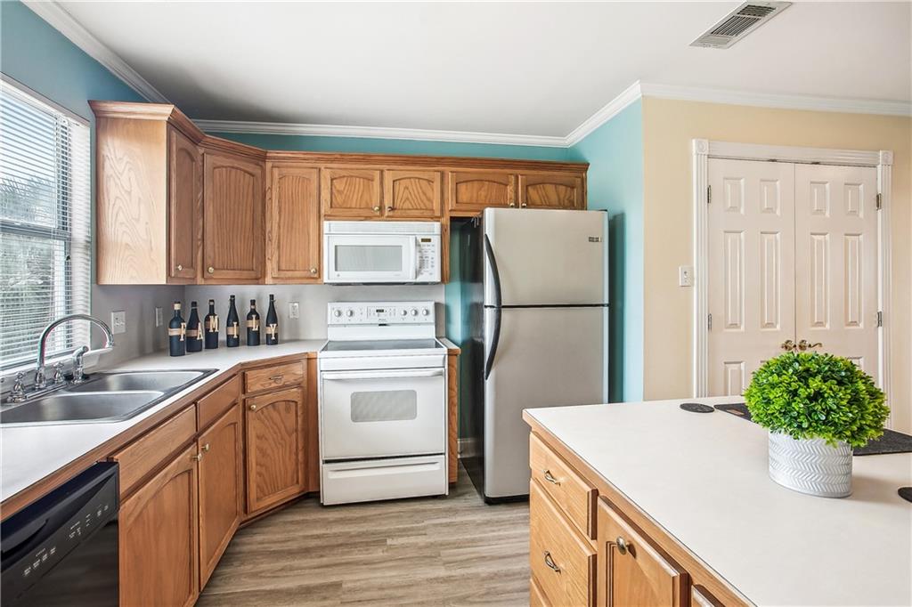 32875 Rivergate Circle, Unit 28 Springfield, LA 70462 - Photo 5 of 22 Gallery Image 5