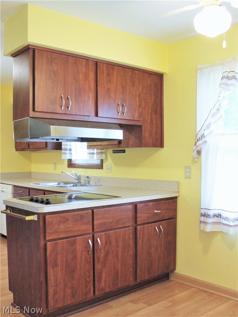 166 Hurd Road Aurora, OH 44202 - Photo 7 of 35 Kitchen