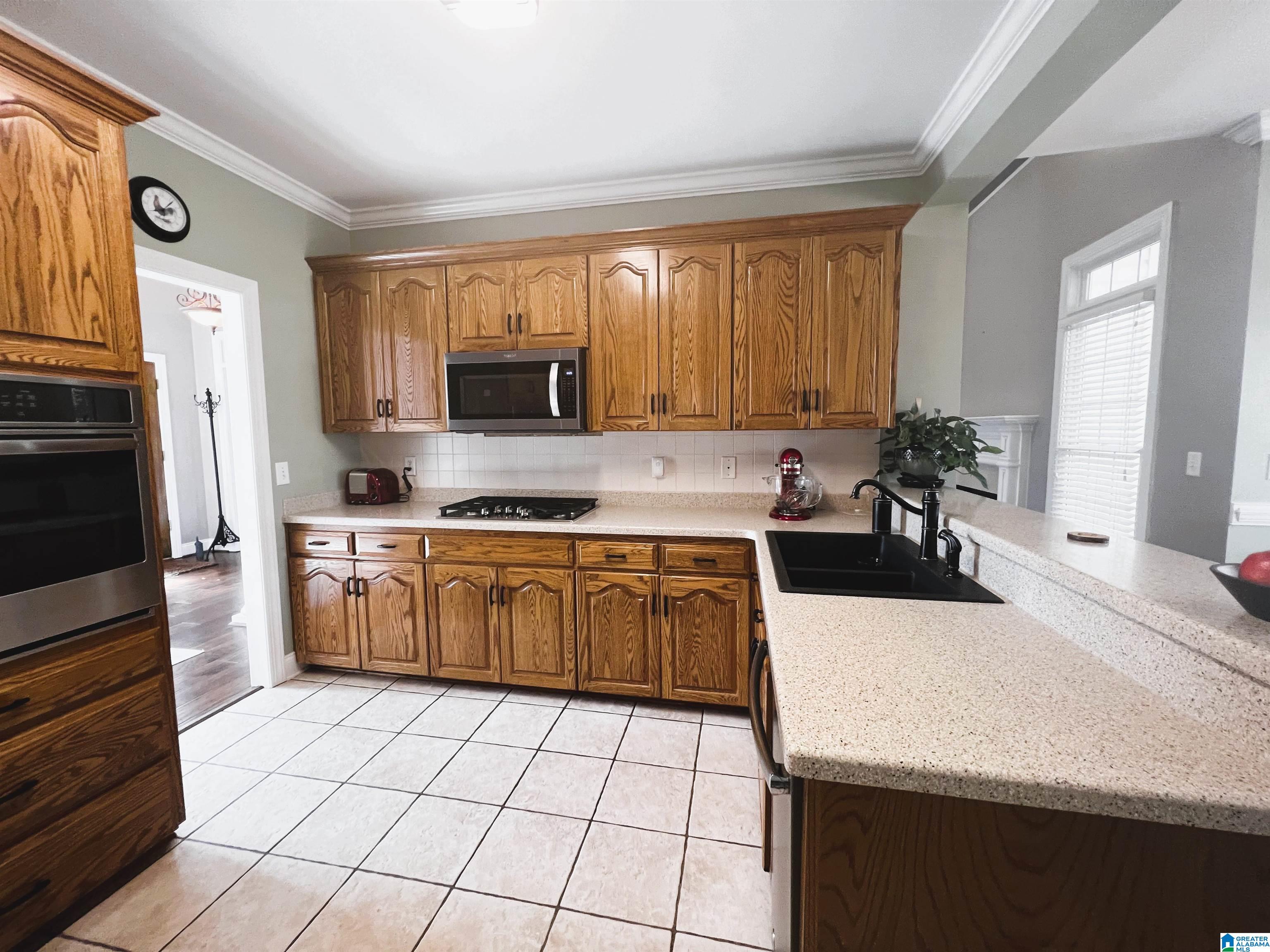 705 Hampton Drive Jacksonville, AL 36265 - Photo 11 of 41