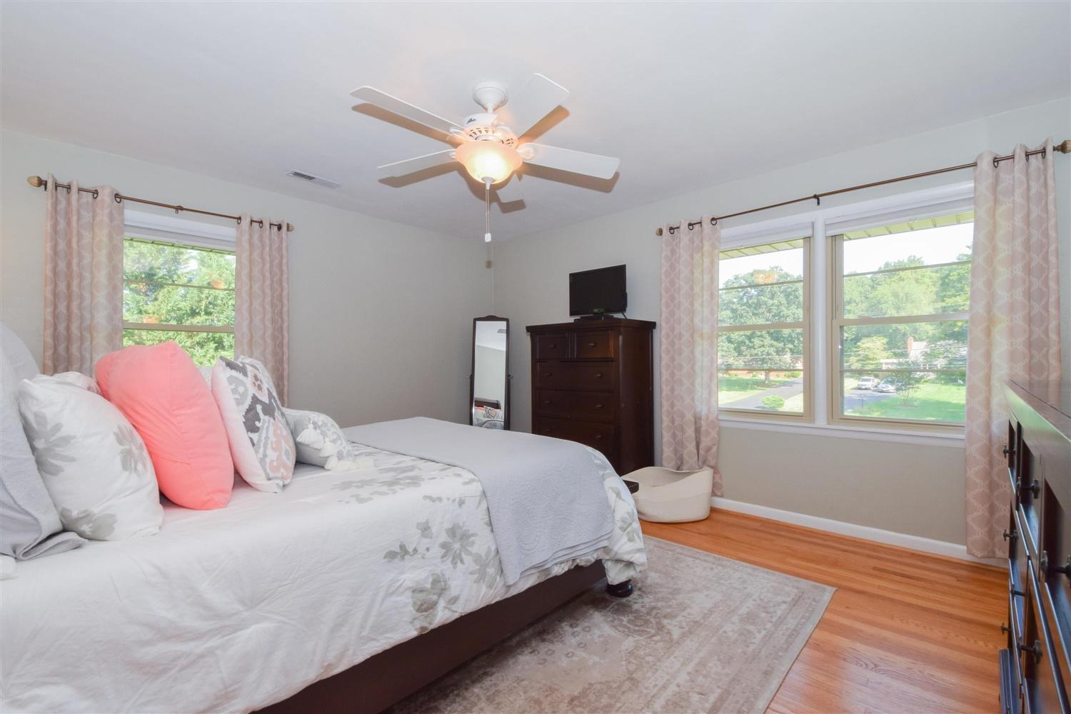 4958 Bower Road Roanoke, VA 24018 - Photo 9 of 30 09-4958 Bower-9