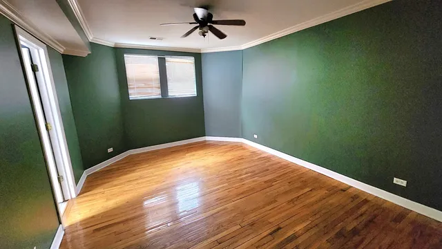 a view of empty room with window