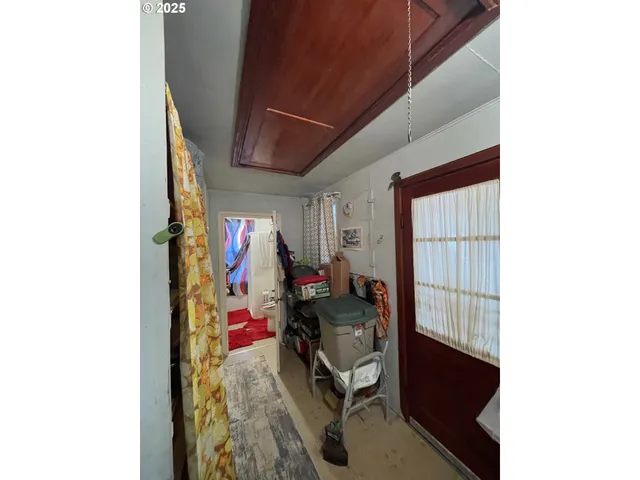 $474,000 | 46255 Highway 242, Myrtle Point, OR 97458