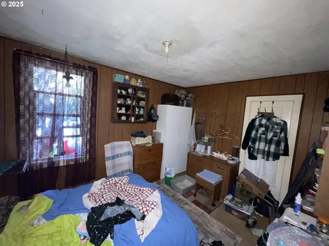 $474,000 | 46255 Highway 242, Myrtle Point, OR 97458