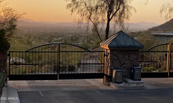 $3,500,000 | 7425 North 58th Place, Unit 23, Paradise Valley, AZ 85253