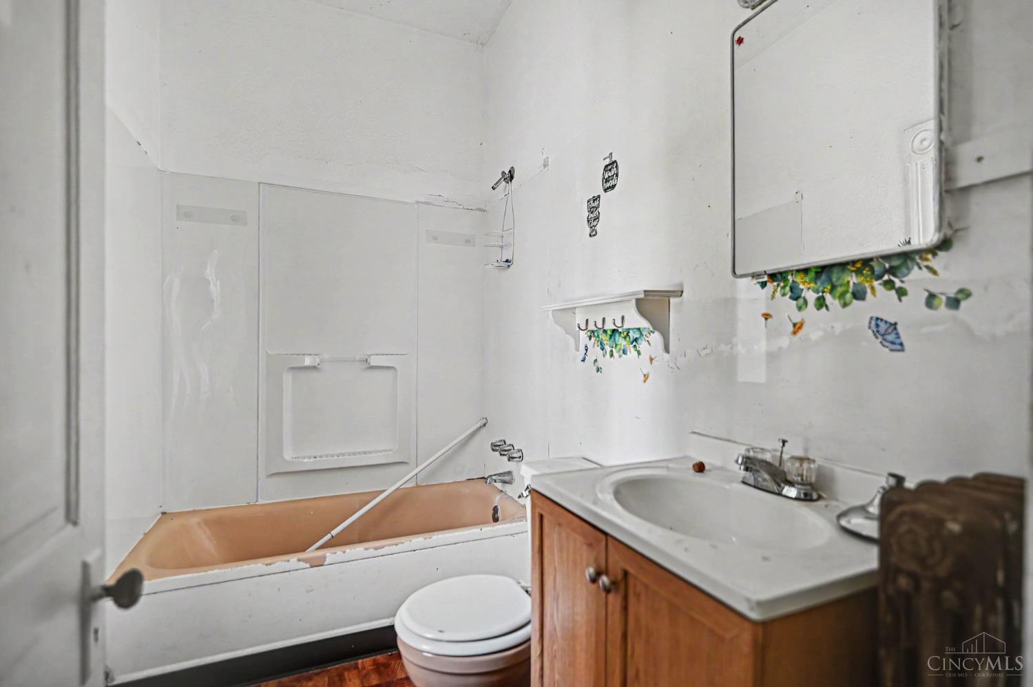 7126 River Road Cincinnati, OH 45233 - Photo 15 of 24