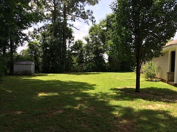 157 Jones Road Crestview, FL 32536 - Photo 7 of 40 Gallery Image 7