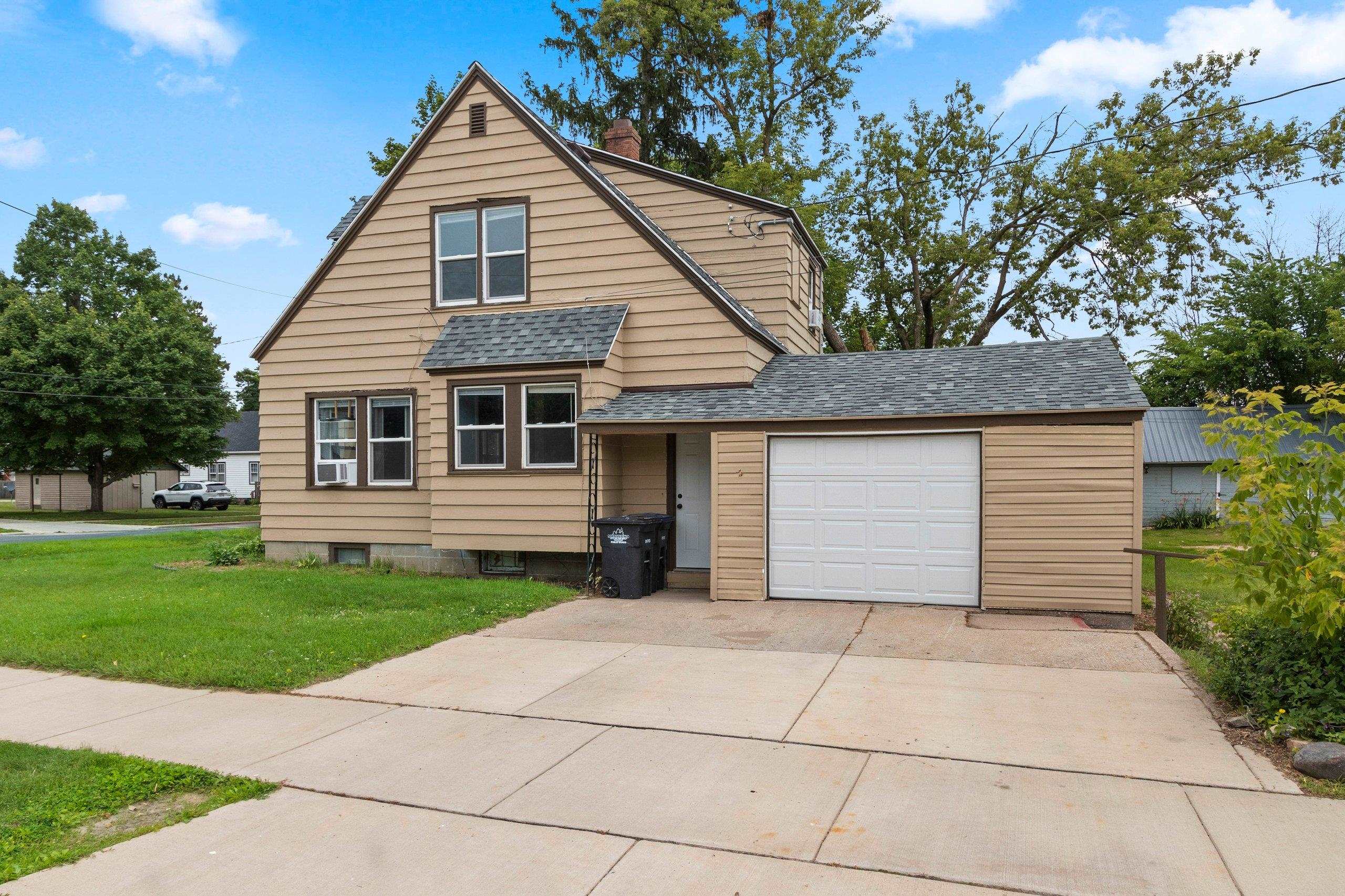 220 South Union Street Shawano, WI 54166 - Photo 5 of 37