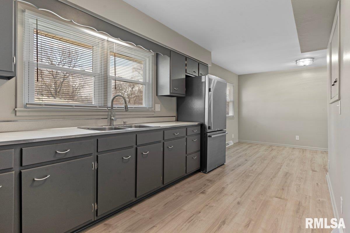 3300 Stanton Street Springfield, IL 62703 - Photo 14 of 35