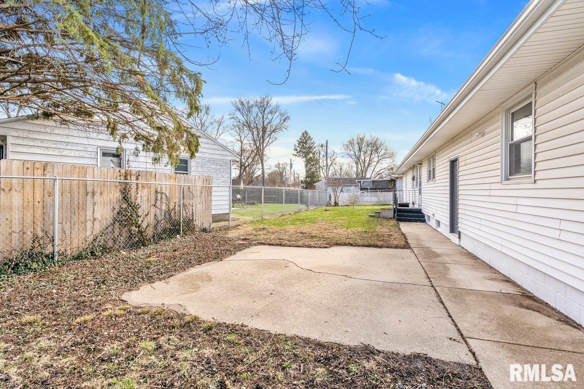 3300 Stanton Street Springfield, IL 62703 - Photo 30 of 35