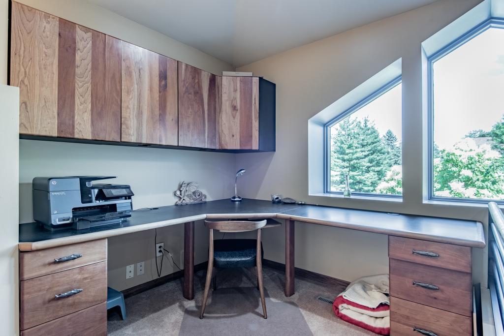 180 King Hill Road Golden Valley, MN 55416 - Photo 30 of 42 Gallery Image 30