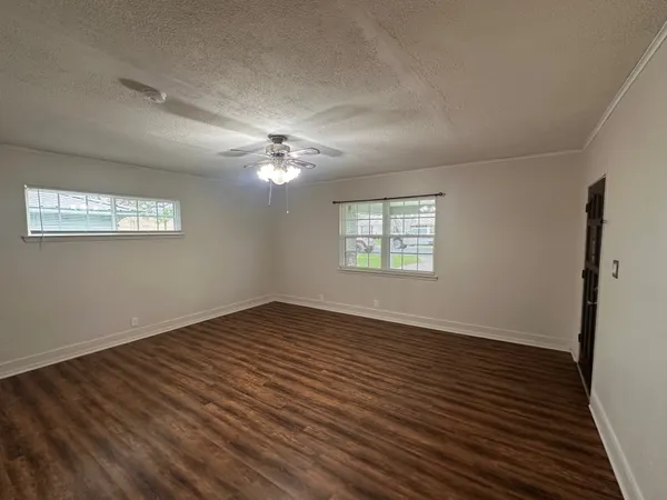 $1,985 | 110 Al Jones Street, Bastrop, TX 78602