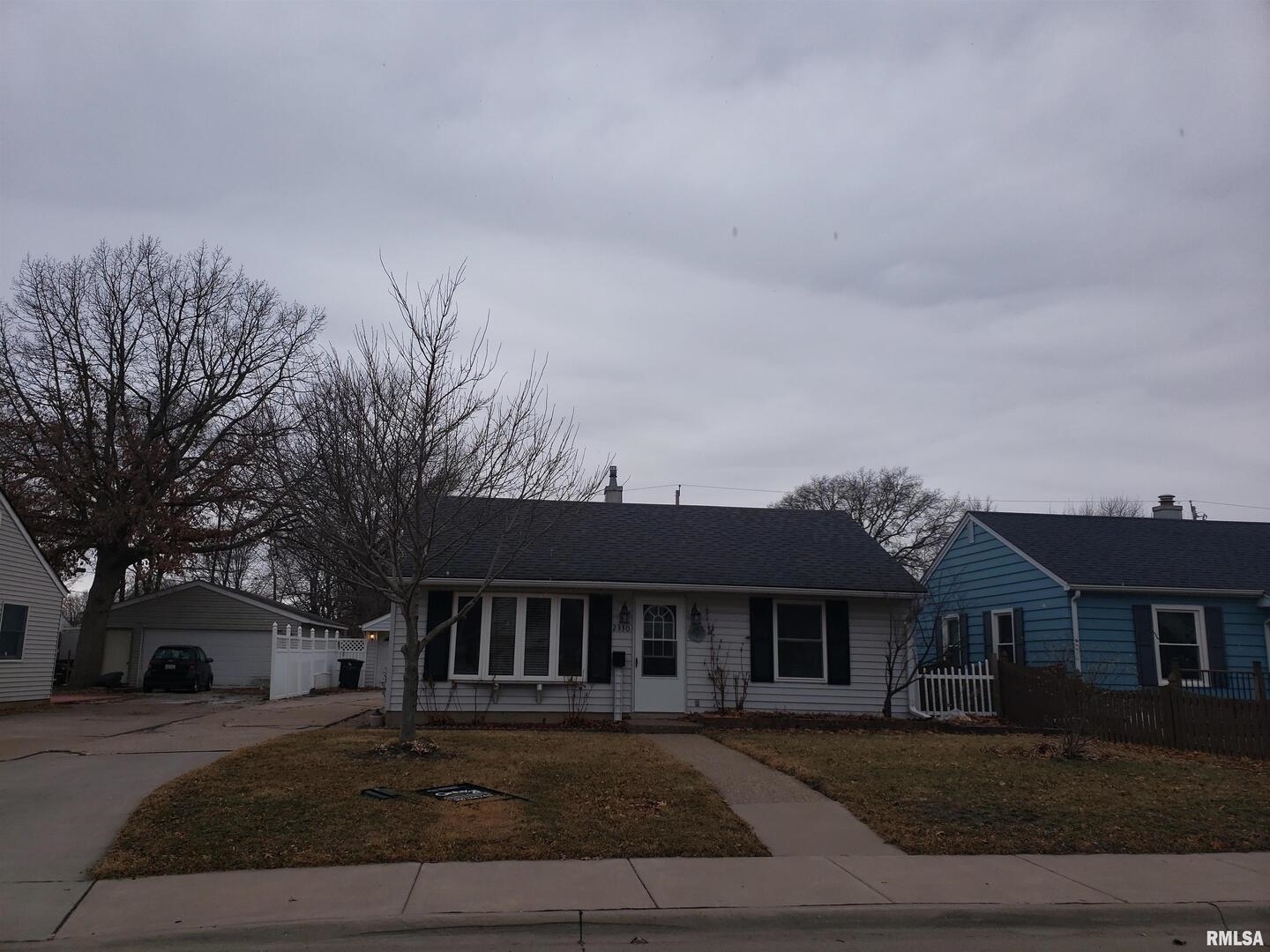 2330 45th Street Rock Island, IL 61201 - Photo 3 of 6