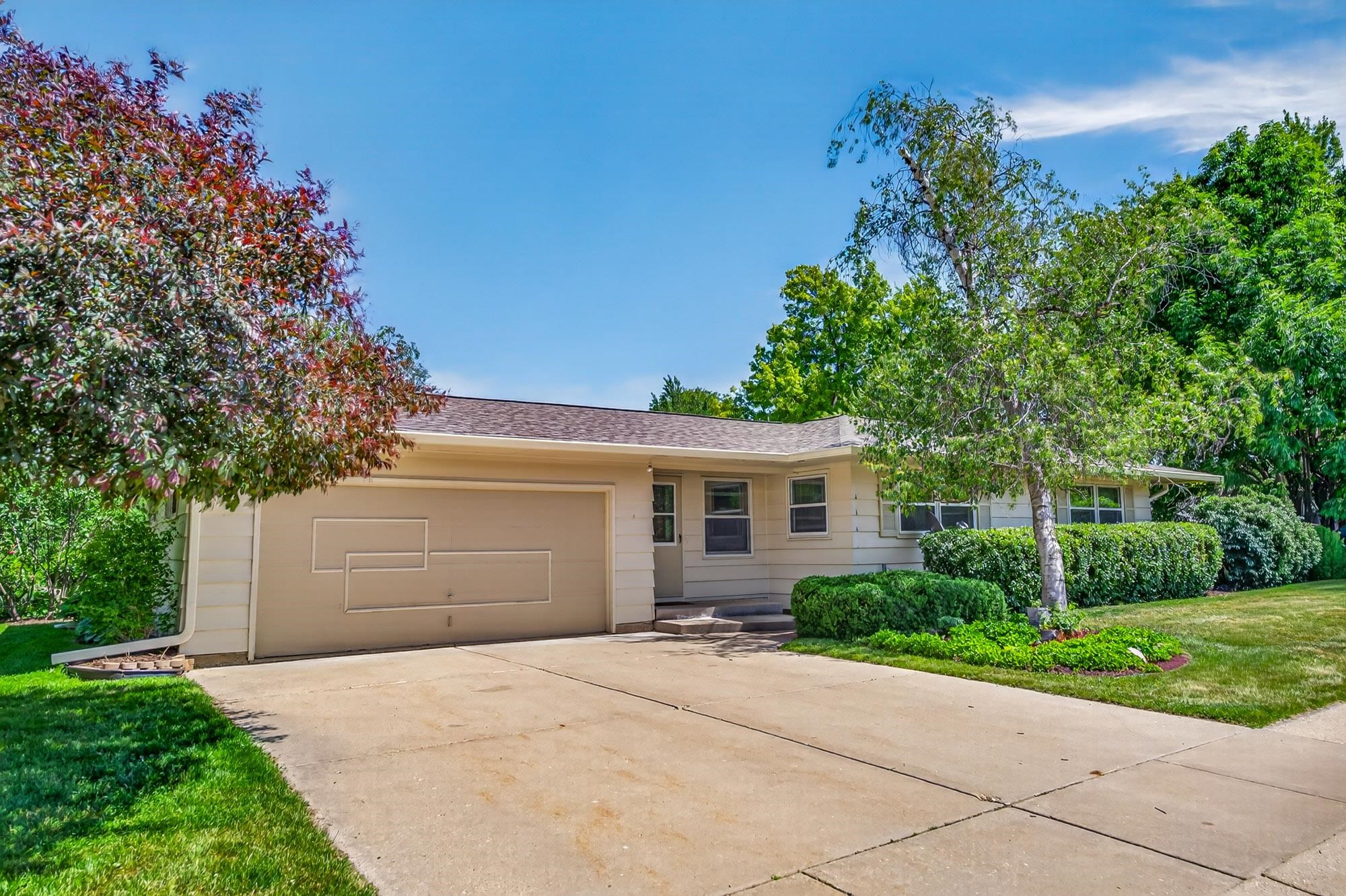 6622 South S Middleton, WI 53562 - Photo 6 of 59