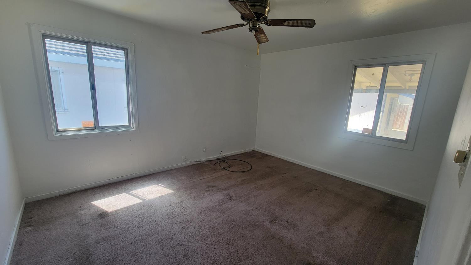 2113 Fruitridge Road Sacramento, CA 95822 - Photo 15 of 34