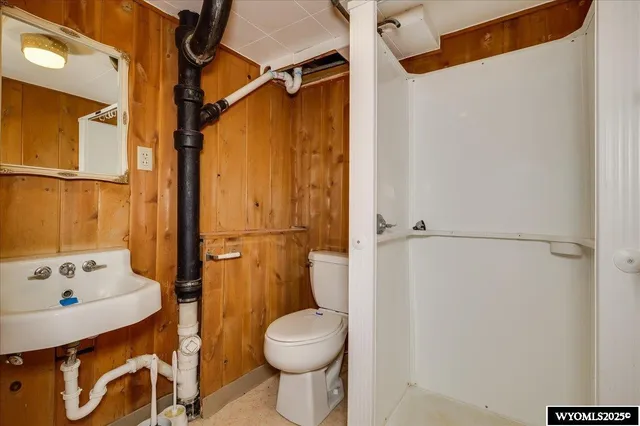 $189,900 | 137 Loma Vista Road, Torrington, WY 82240