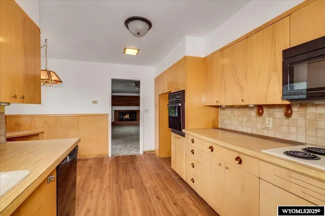 $194,900 | 137 Loma Vista Road, Torrington, WY 82240