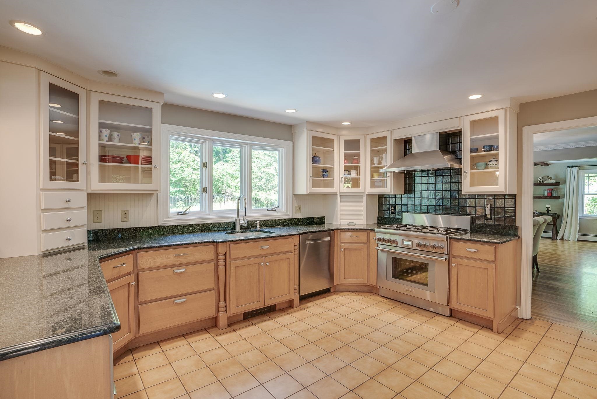 9 Rolling Ridge Road Windham, NH 03087 - Photo 16 of 38