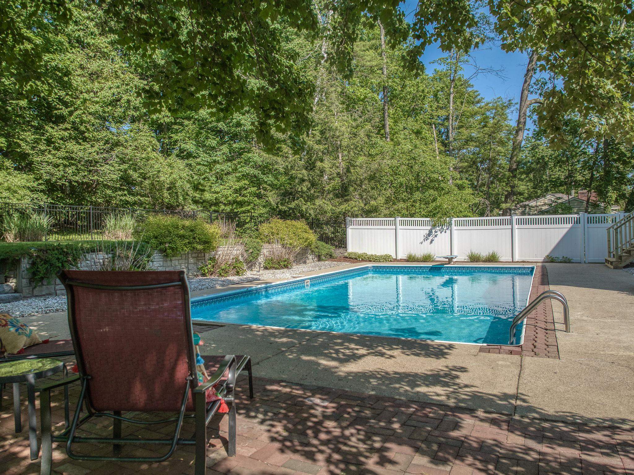 9 Rolling Ridge Road Windham, NH 03087 - Photo 5 of 38