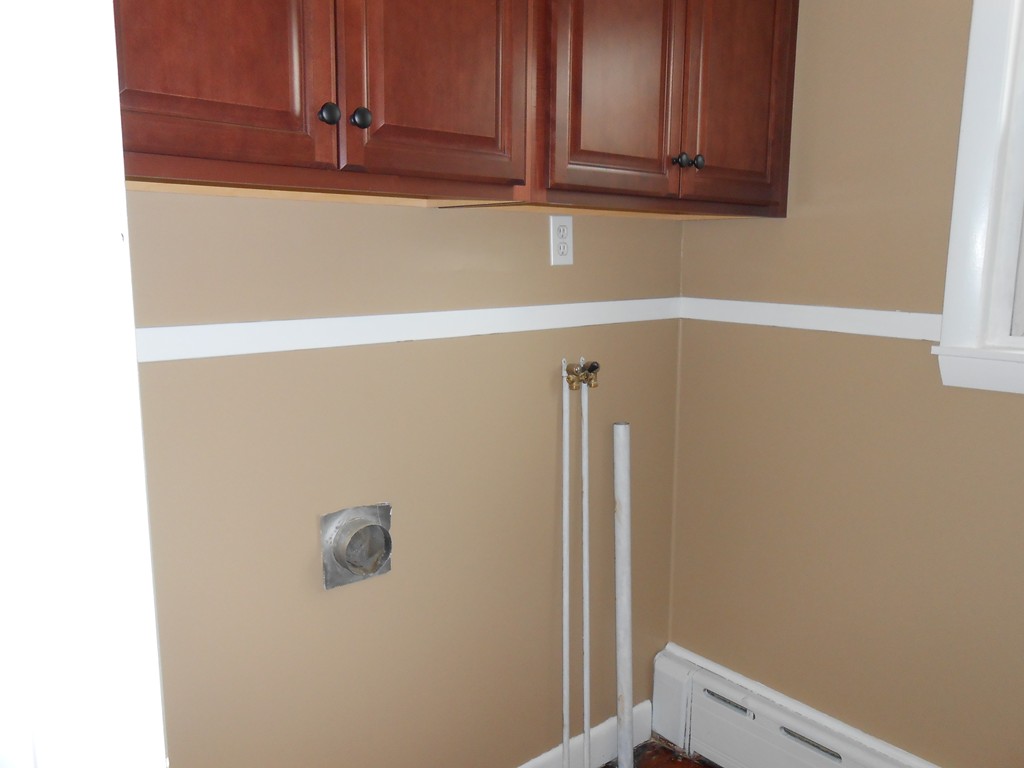 20 Lawrence Road Chicopee, MA 01013 - Photo 8 of 20