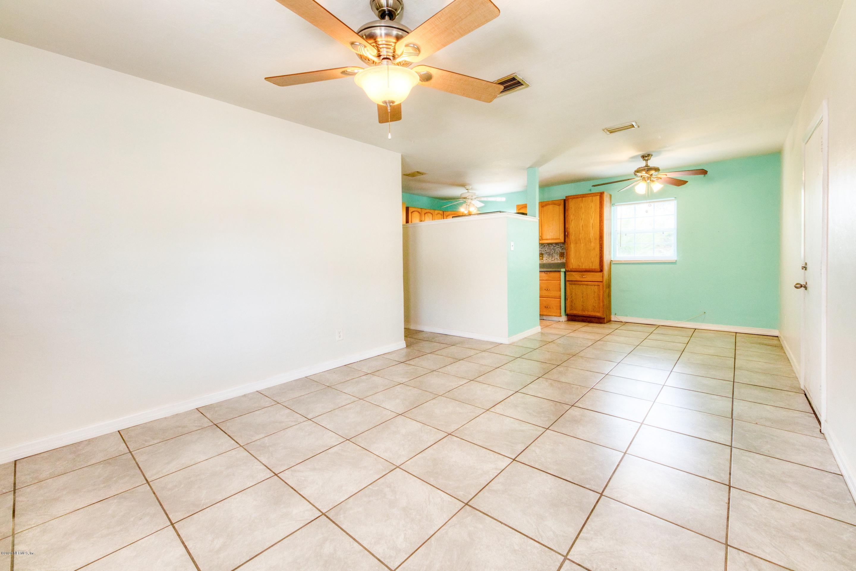 302-Chapel-Rd-008