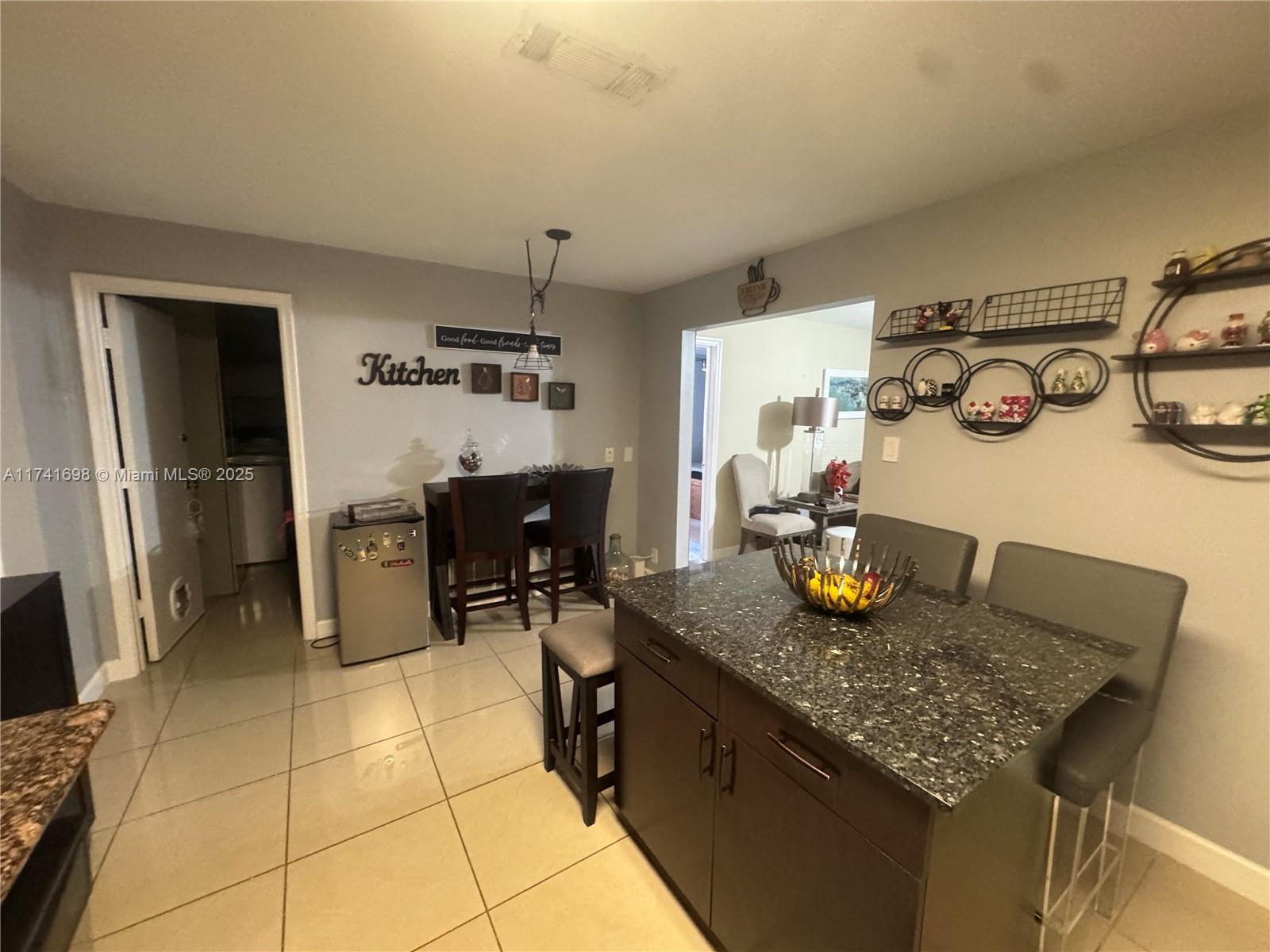 22687 Family Circle Boca Raton, FL 33428 - Photo 8 of 31 Gallery Image 8