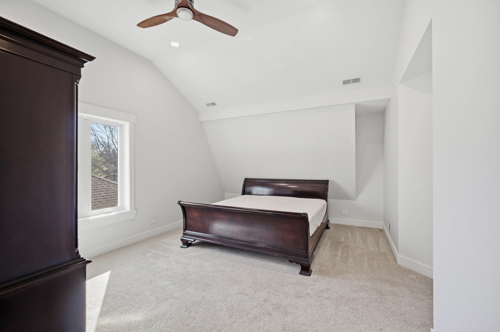 1020 Hill Avenue Elgin, IL 60120 - Photo 12 of 43 a room with furniture and window