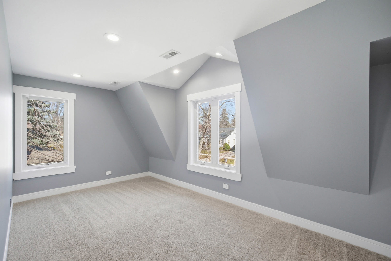 1020 Hill Avenue Elgin, IL 60120 - Photo 16 of 43 an empty room with windows and closet