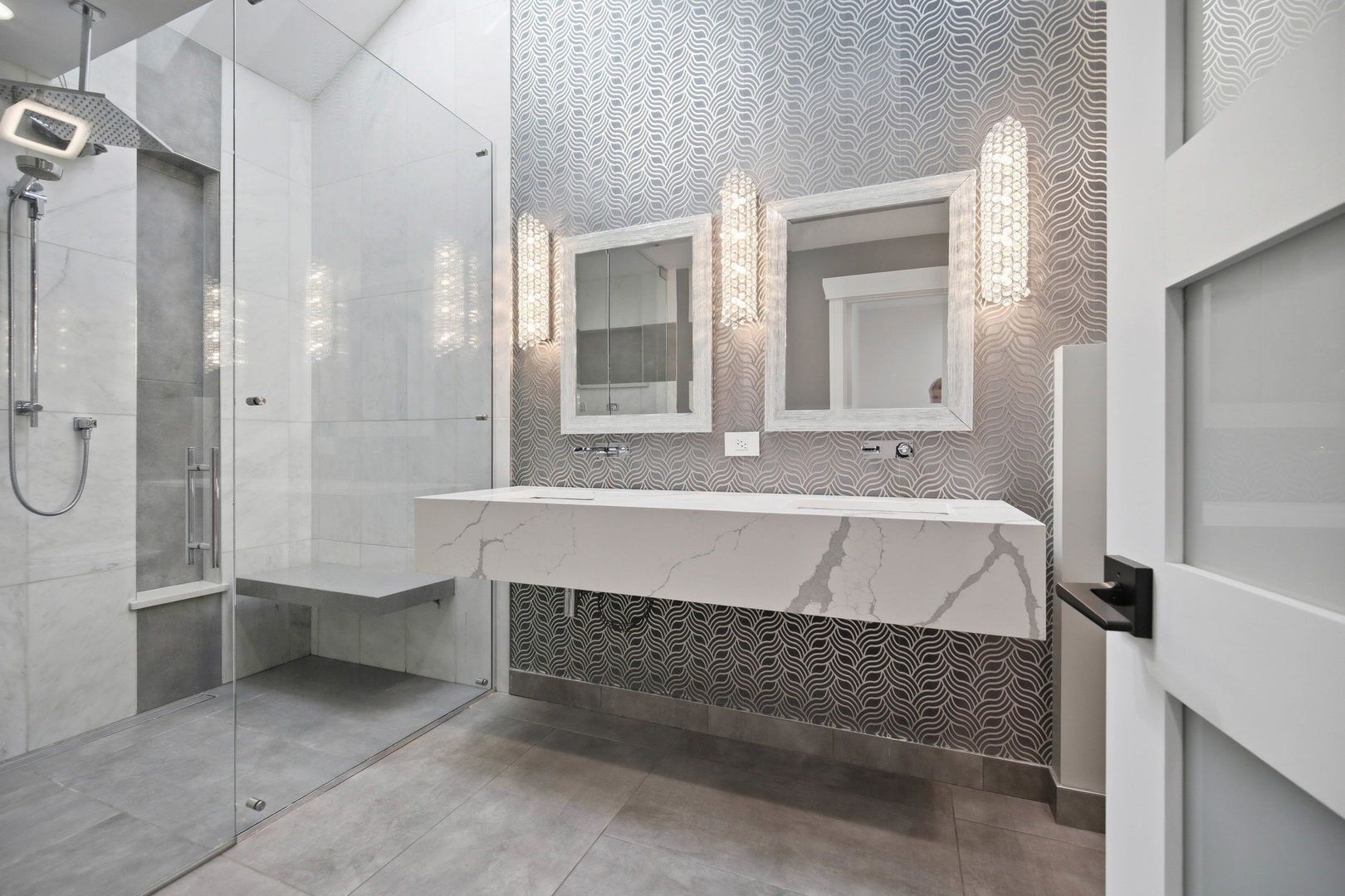 1020 Hill Avenue Elgin, IL 60120 - Photo 18 of 43 a bathroom with a tub a double vanity sink and a mirror