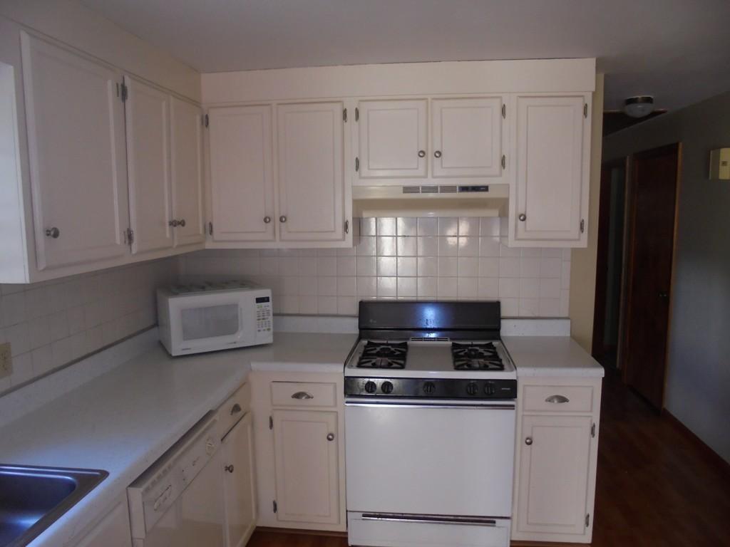 44 Arbeta Road Hyannis, MA 02601 - Photo 8 of 10 photogfg5