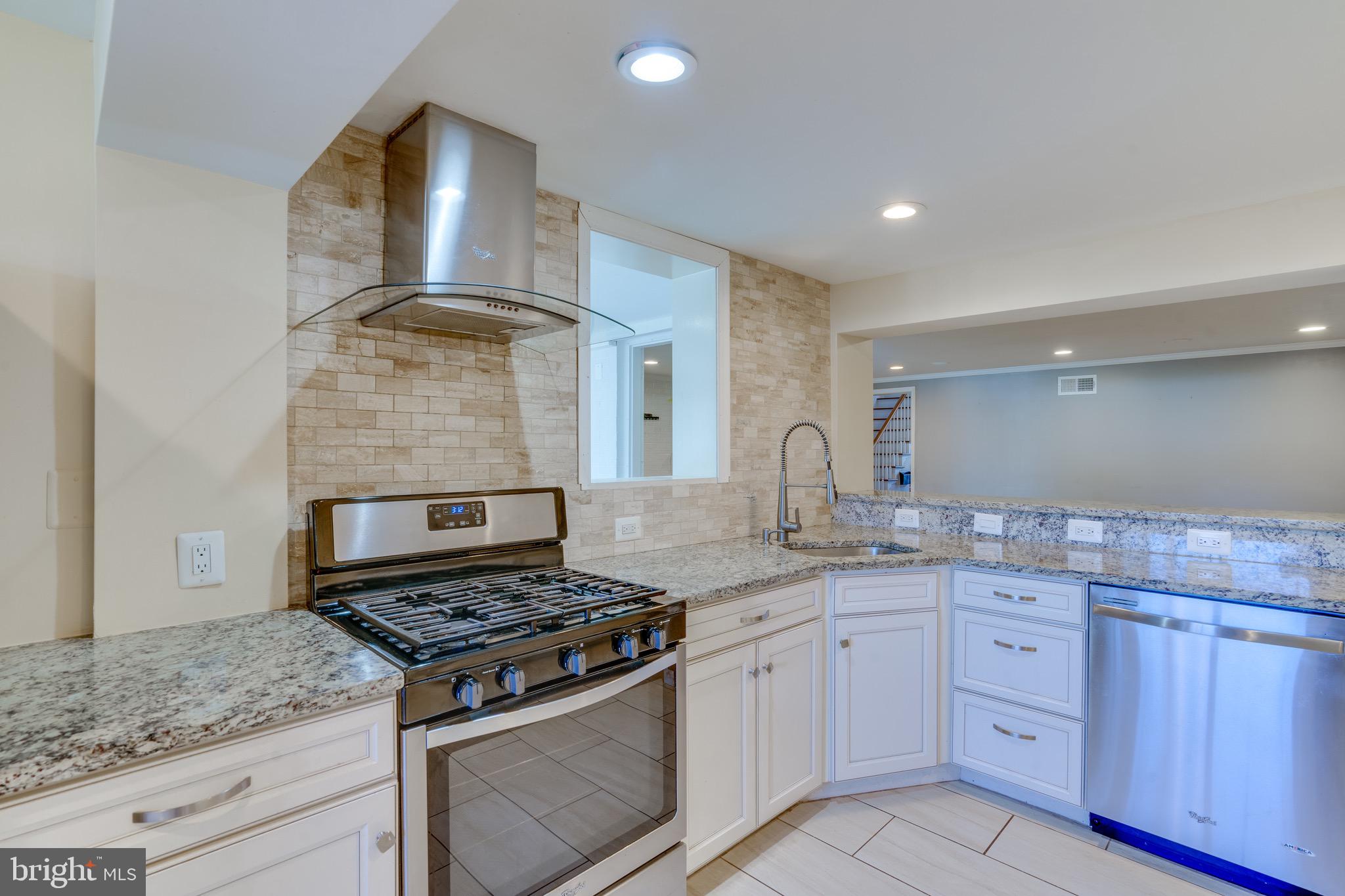 1206 Riggs Court Woodbridge, VA 22191 - Photo 11 of 70