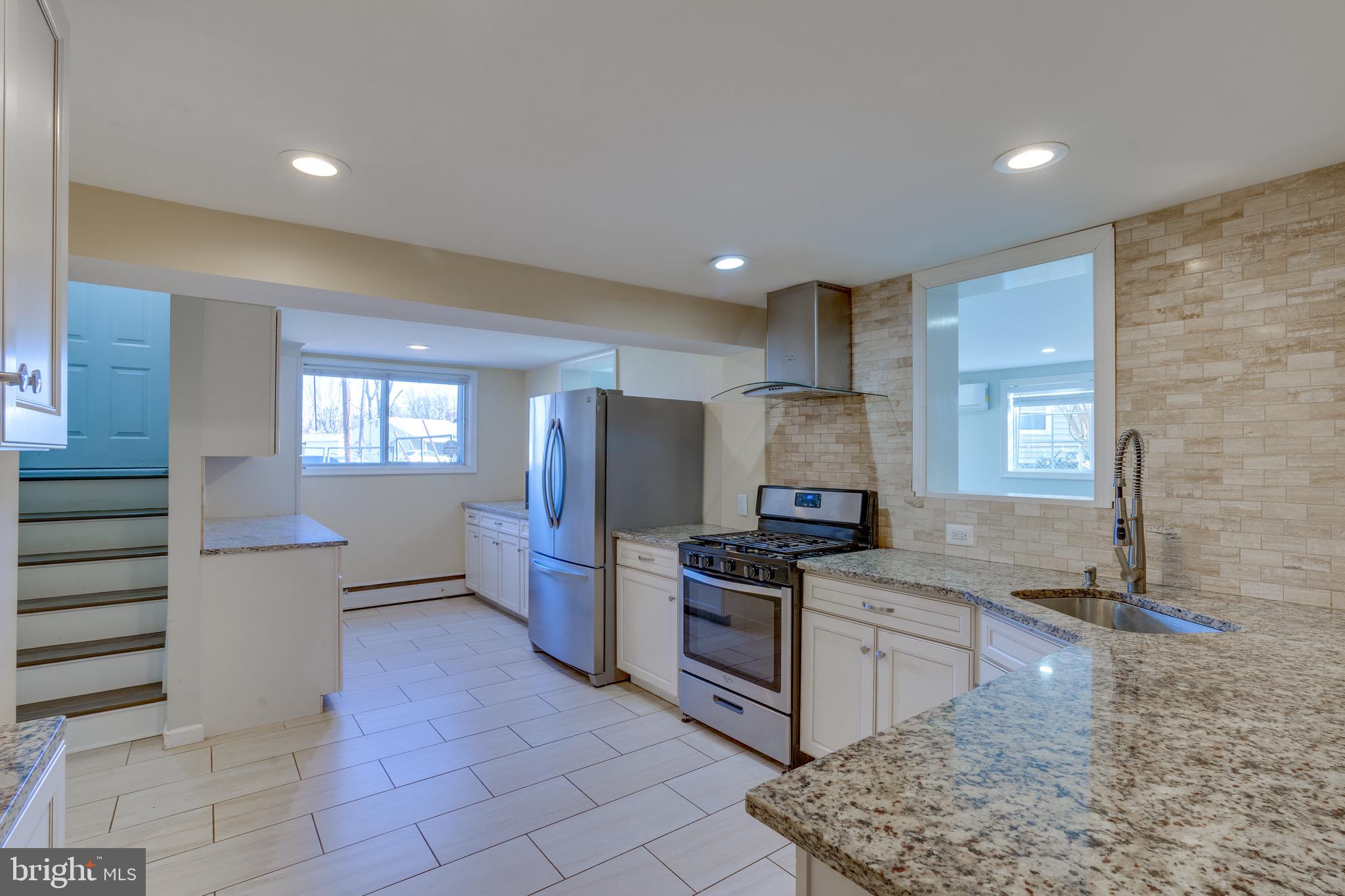 1206 Riggs Court Woodbridge, VA 22191 - Photo 7 of 70