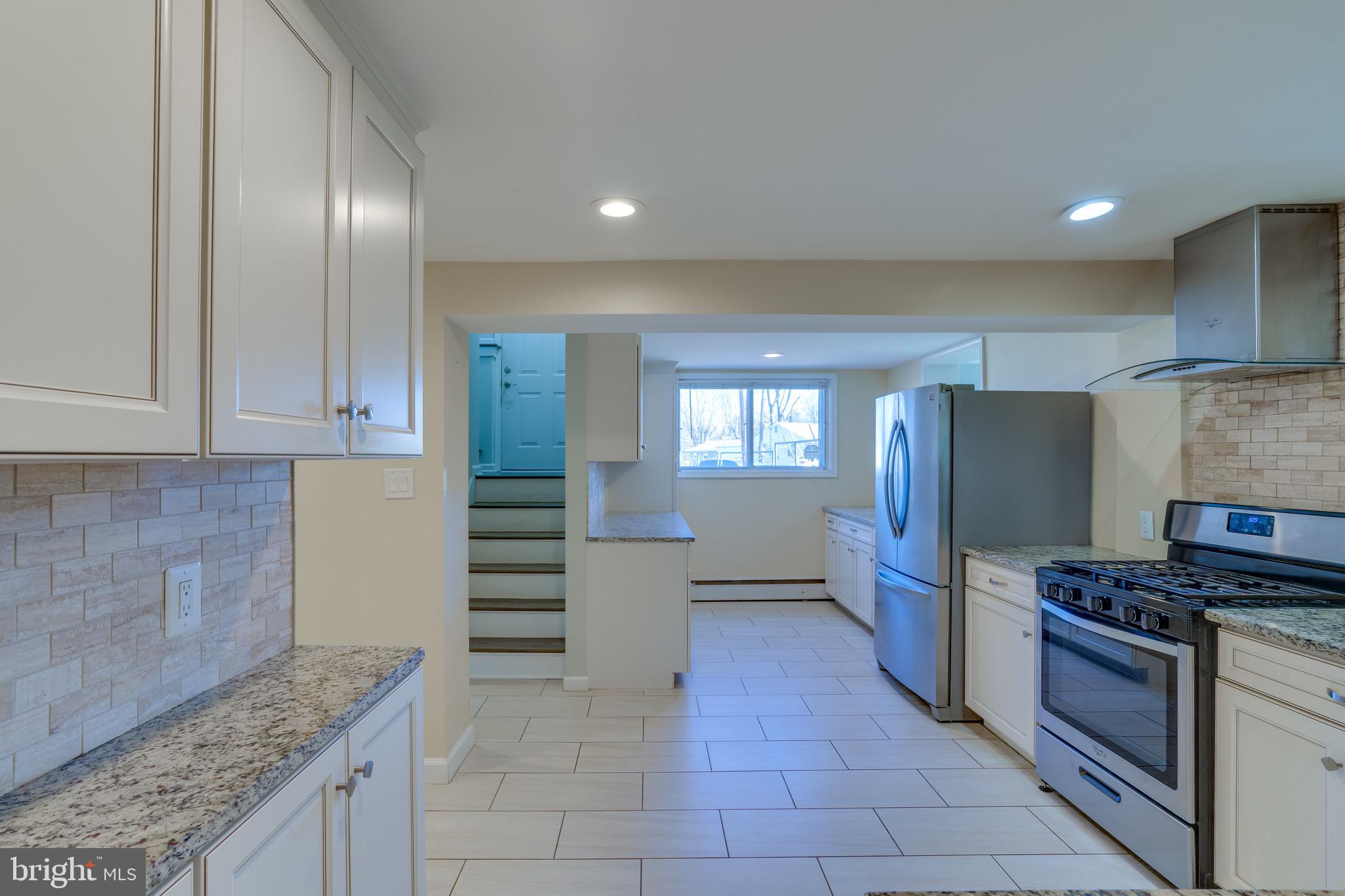 1206 Riggs Court Woodbridge, VA 22191 - Photo 8 of 70