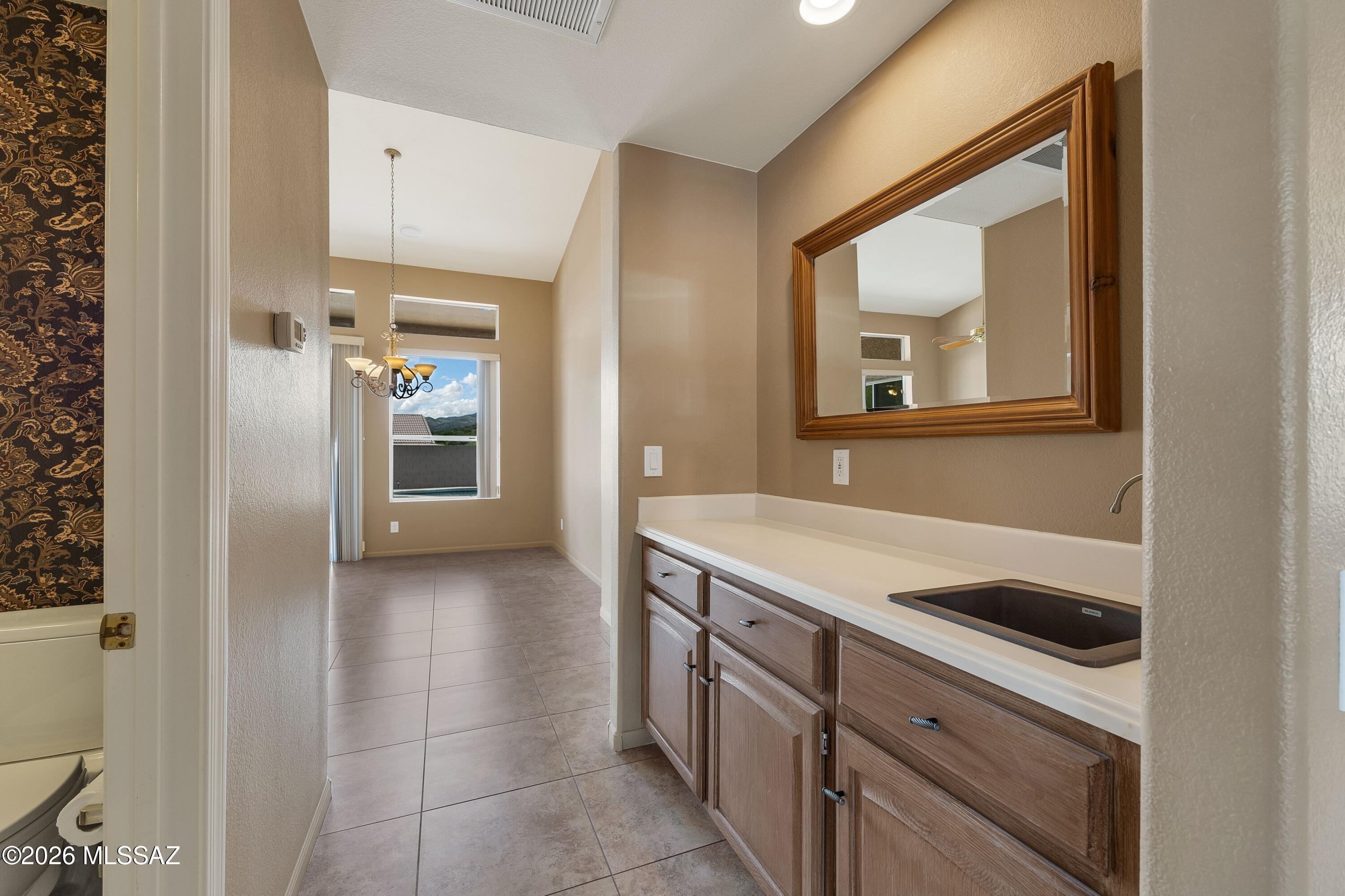 36980 South Ridgeview Court Tucson, AZ 85739 - Photo 22 of 50 Convenient Wet Bar Space